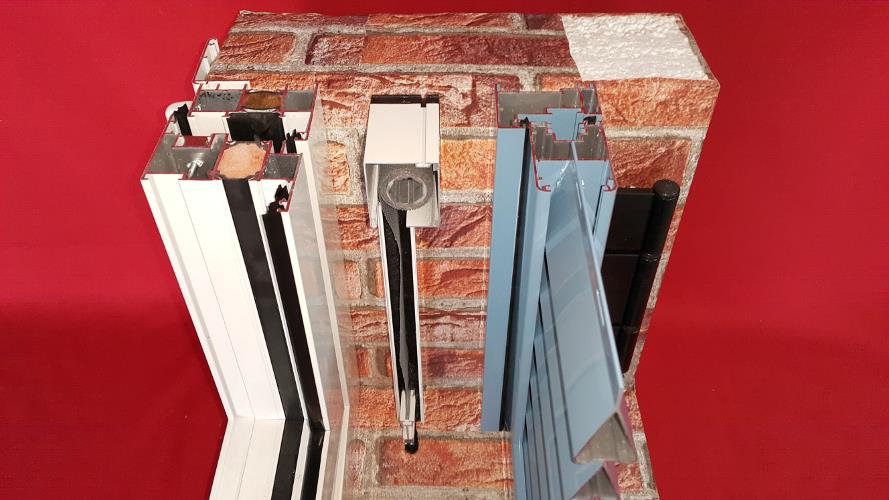 JVS Montaj obloane cu balamale